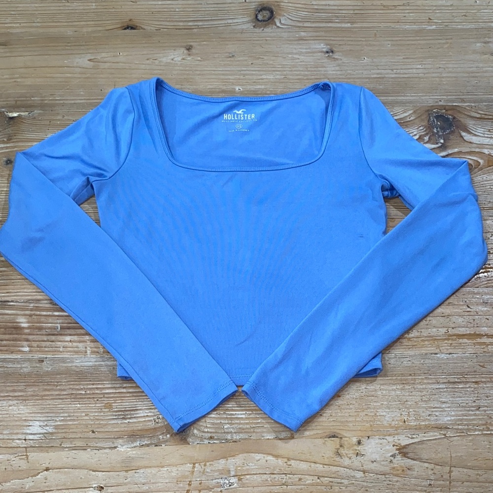 Hollister Women's Vibrant Blue Long Sleeve Tee